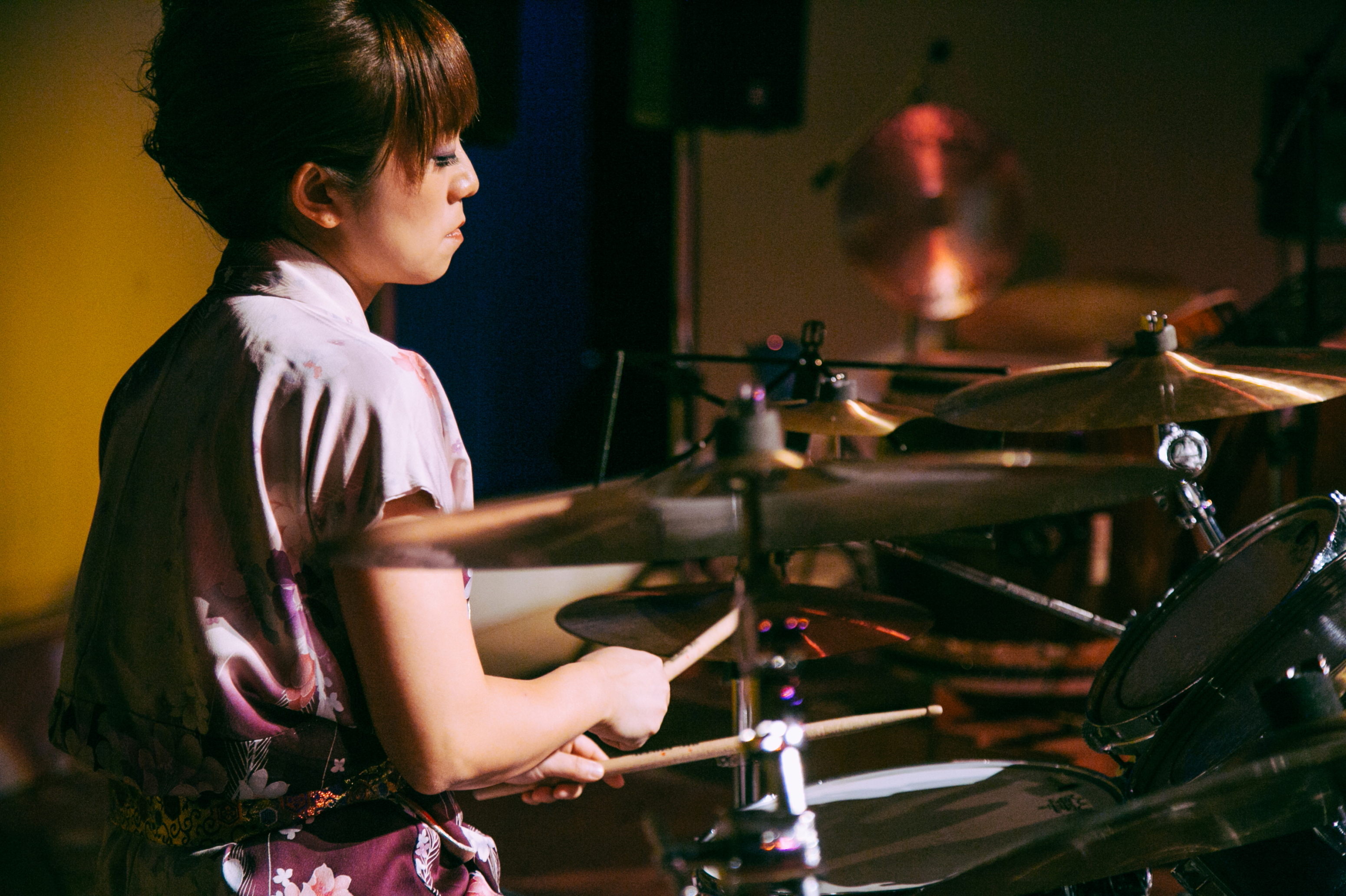 現役ミュージシャンとしても活躍中の講師陣